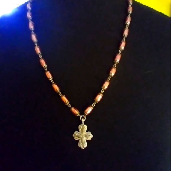 Unknown Jewelry - 22" Silver Metal Cross, Faux Mauve Freshwater Pearl Woven Chain Necklace